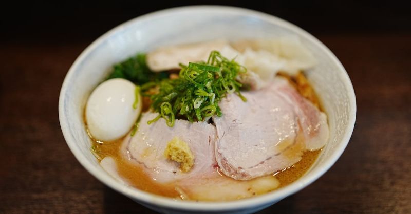 Soubor:136 Čínská nudlová polévka.jpg