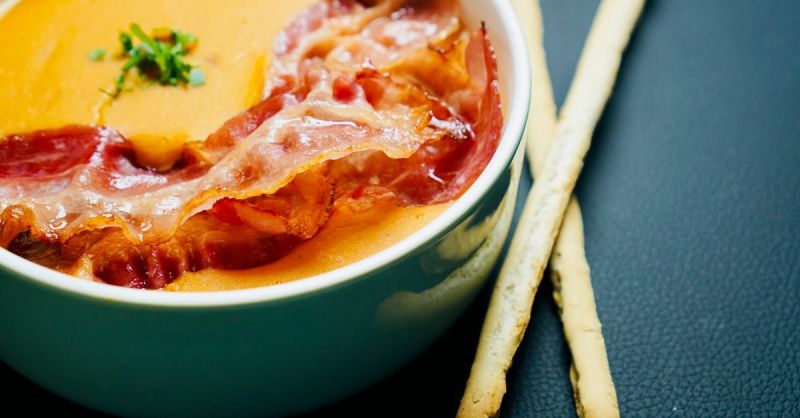 Soubor:1379 Kapustová polévka s rýží a slaninou.jpg