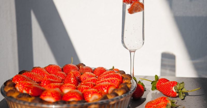 Soubor:187 Jahodová polévka se šampaňským.jpg