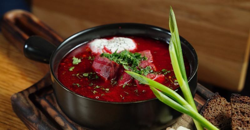 Soubor:193 Studená polévka z červené řepy 2.jpg