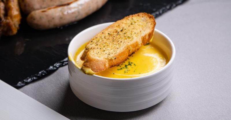 Soubor:200 Sýrová polévka 1 5.jpg