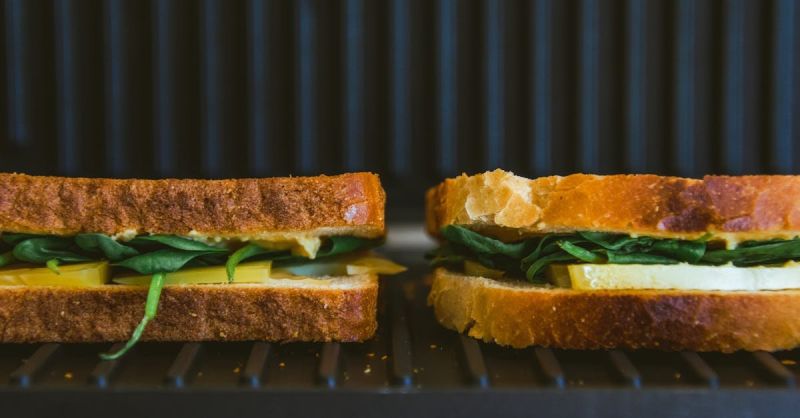 Soubor:202 Sýrová polévka se špenátem 2.jpg