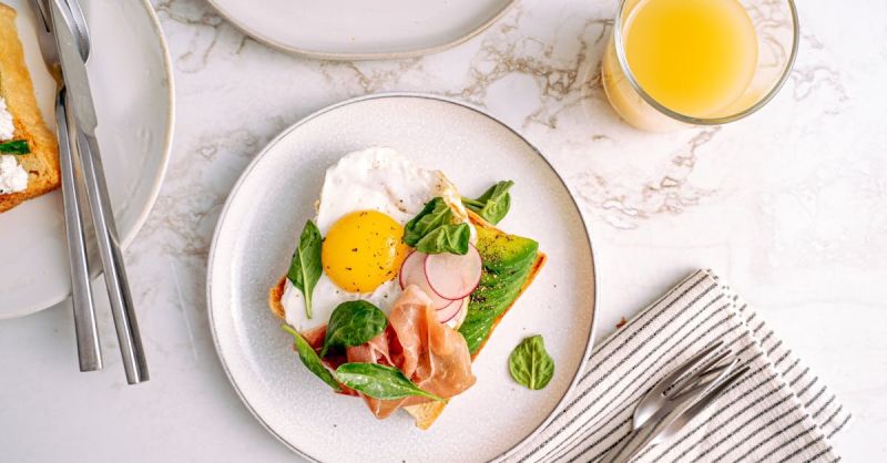 Soubor:261 Vejce se žloutkovou pěnou a ředkvičkami 3.jpg