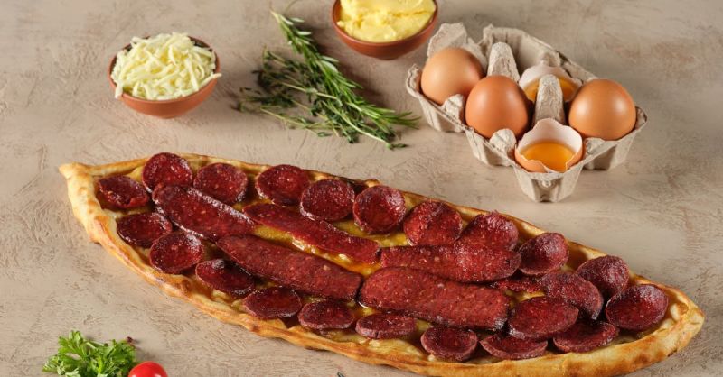 Soubor:262 Vejce zapékaná se salámem.jpg