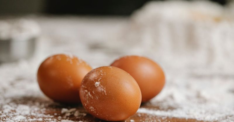 Soubor:262 Vejce zapékaná se salámem 5.jpg