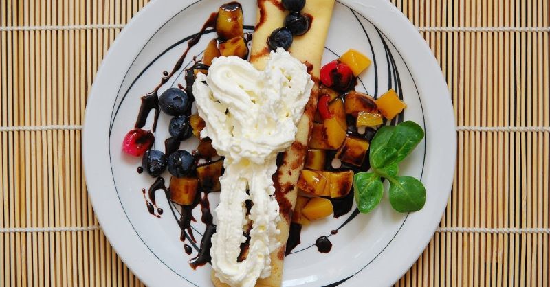 Soubor:308 Vafle s krémem a ovocem 4.jpg