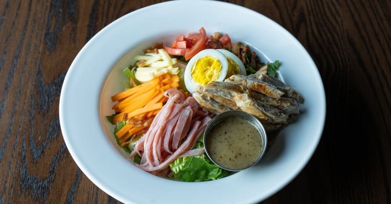 Soubor:473 Rýžový salát se šunkou.jpg