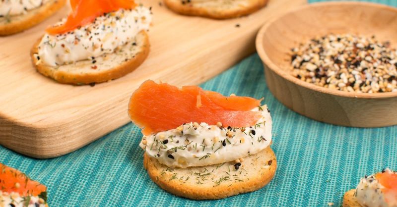 Soubor:7983 Pomazánka z pečeného lososa.jpg