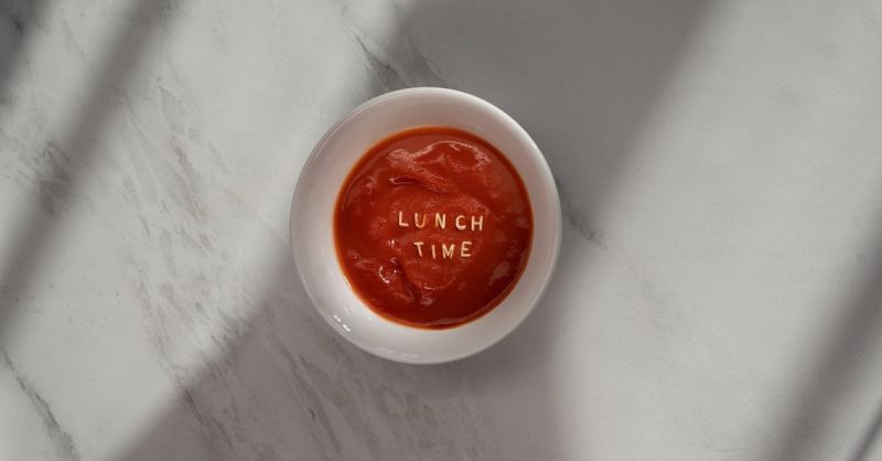 Soubor:8135 Polévka z rajčat a ovesných vloček.jpg