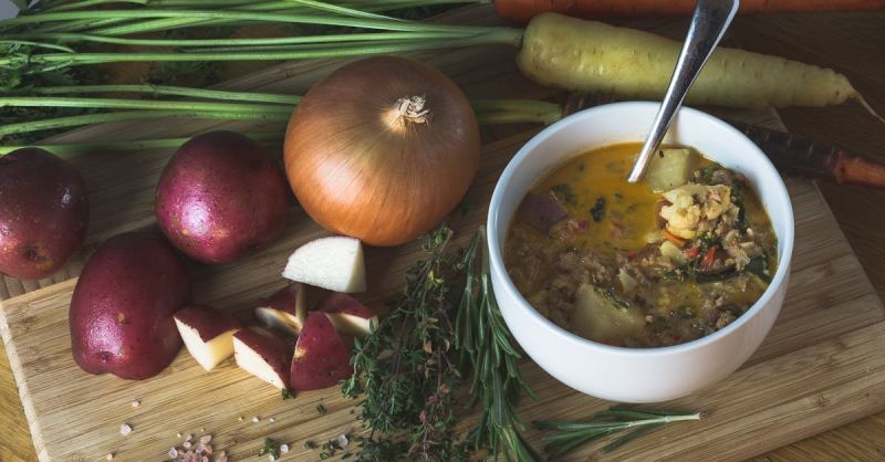 Soubor:99 Bramborová segedínská polévka 4.jpg