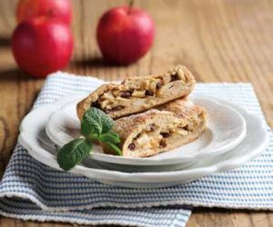 Babiččin škvarkový závin.jpg