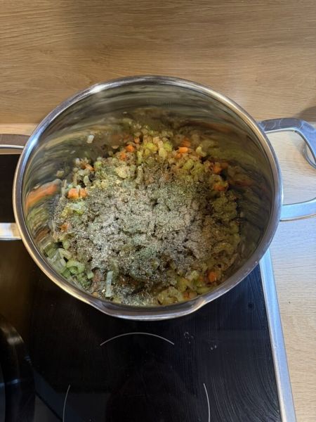 Soubor:Bolognese těstoviny 06.jpg