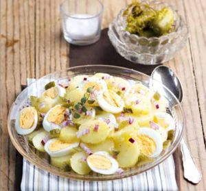 Moravský bramborový salát.jpg